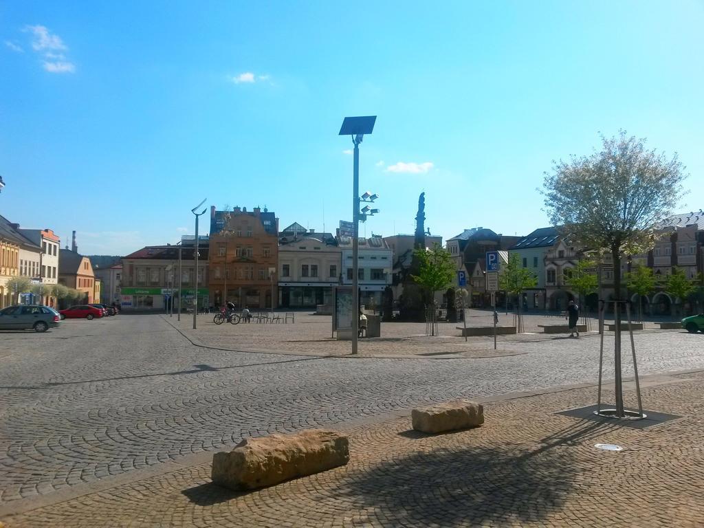 Penzion Hotelu Central Dvur Kralove nad Labem Exterior photo